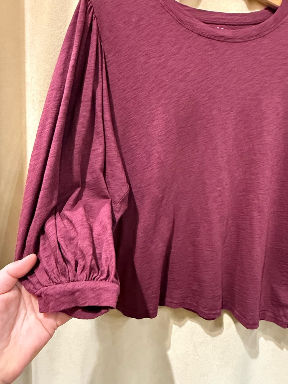 Women's Amara Puff Sleeve Top in Merlot - Picture 2 of 7